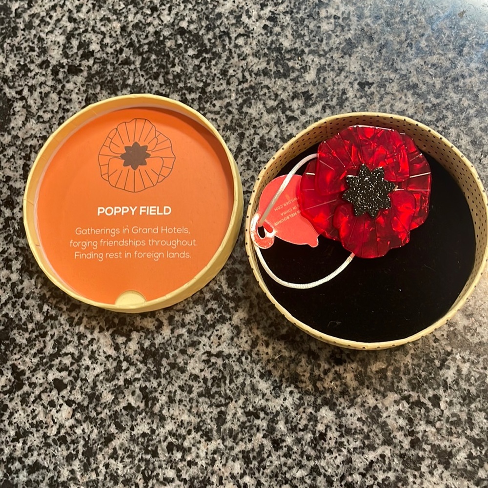 VGUC Erstwilder Poppy Fields Brooch